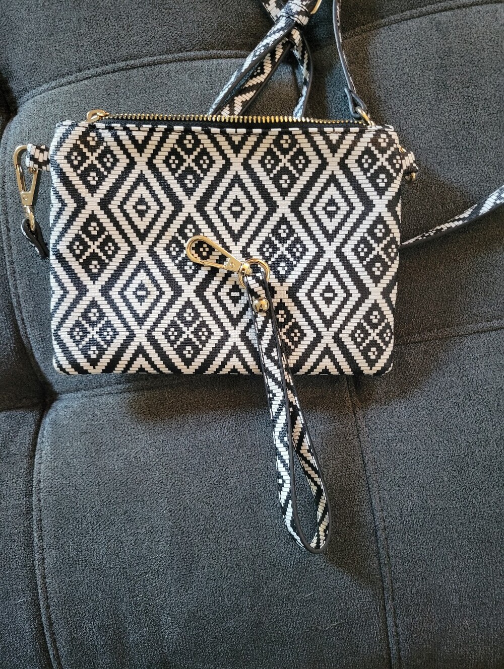 Black & White Geometric Crossbody Wristlet Bag - Unbranded